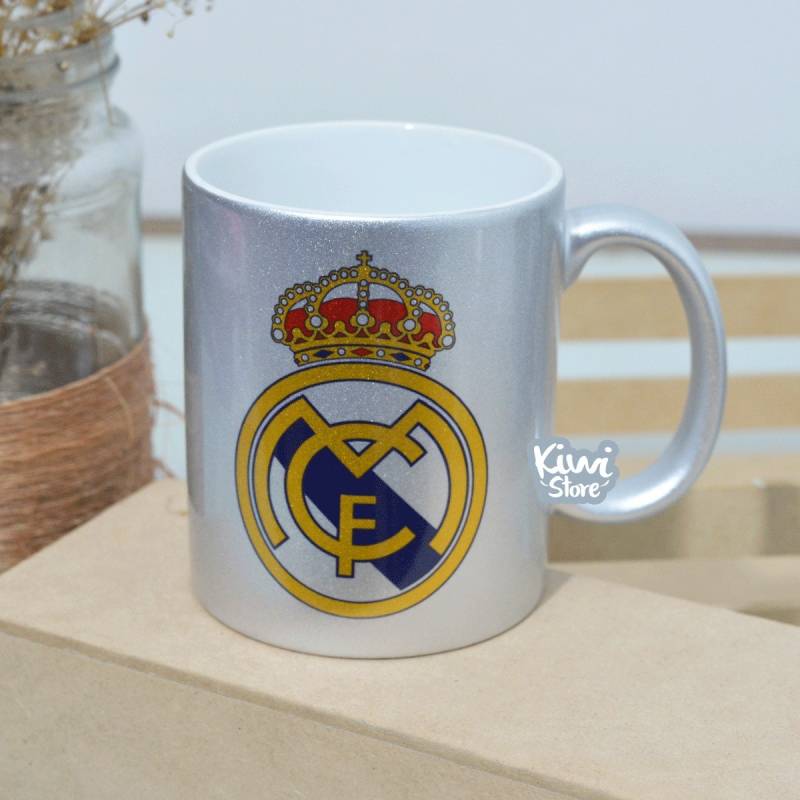 Taza Real Madrid Para un Campeón con su nombre personalizado serigrafiado